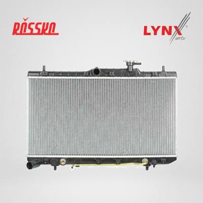 LYNXauto RB-1047 Радиатор охлаждения паяный AT