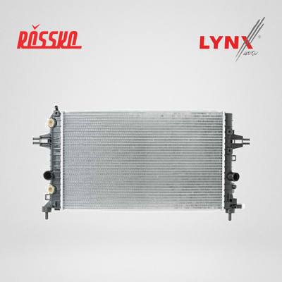 LYNXauto RB-1106 Радиатор охлаждения паяный AT