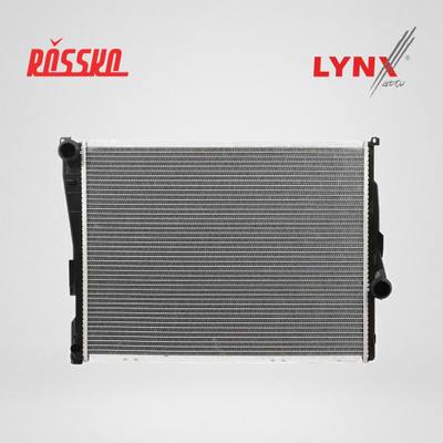 LYNXauto RB-2067 Радиатор охлаждения двигателя