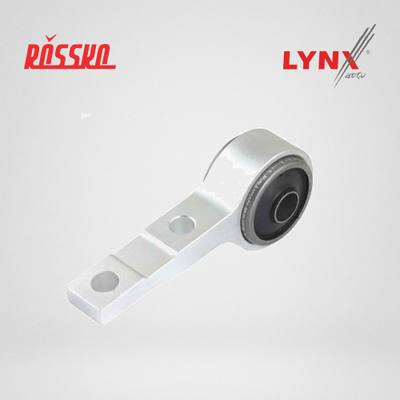 LYNXauto C8522 Сайлентблок переднего рычага подвески | перед прав/лев |