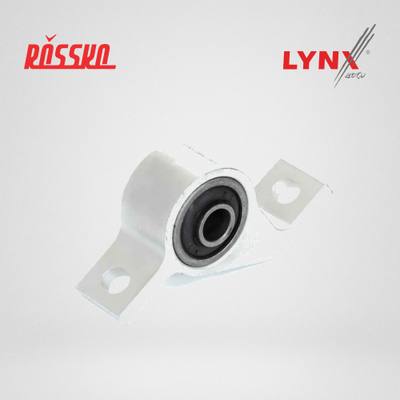 LYNXauto C8642 Сайлентблок переднего рычага подвески | перед прав |