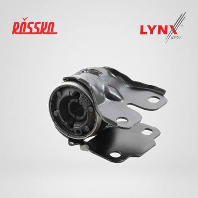 LYNXauto C8250 Сайлентблок рычага подвески | перед лев |